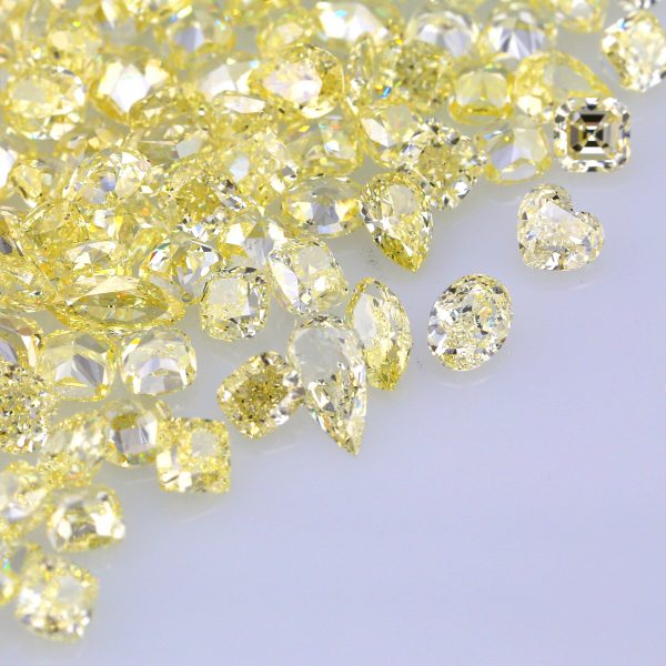Natural Fancy Light Yellow Fancy shape diamond 1.00 ct and 1.40 ct sizes. VS