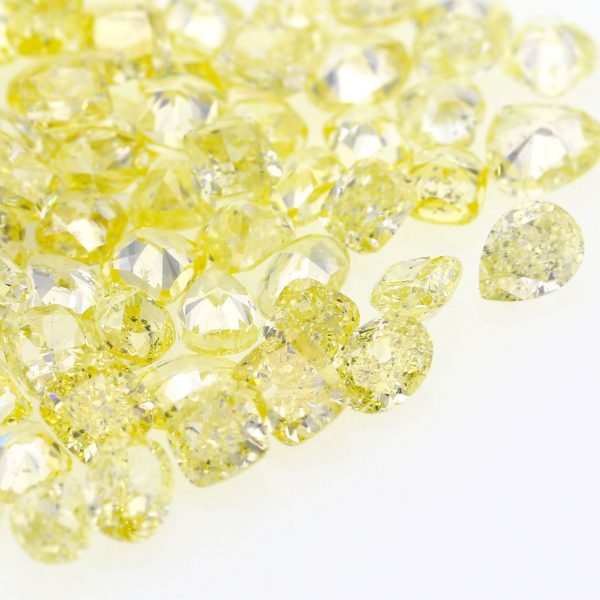 Natural Fancy Yellow Fancy shape diamond 0.50 ct to 0.65 ct sizes. SI